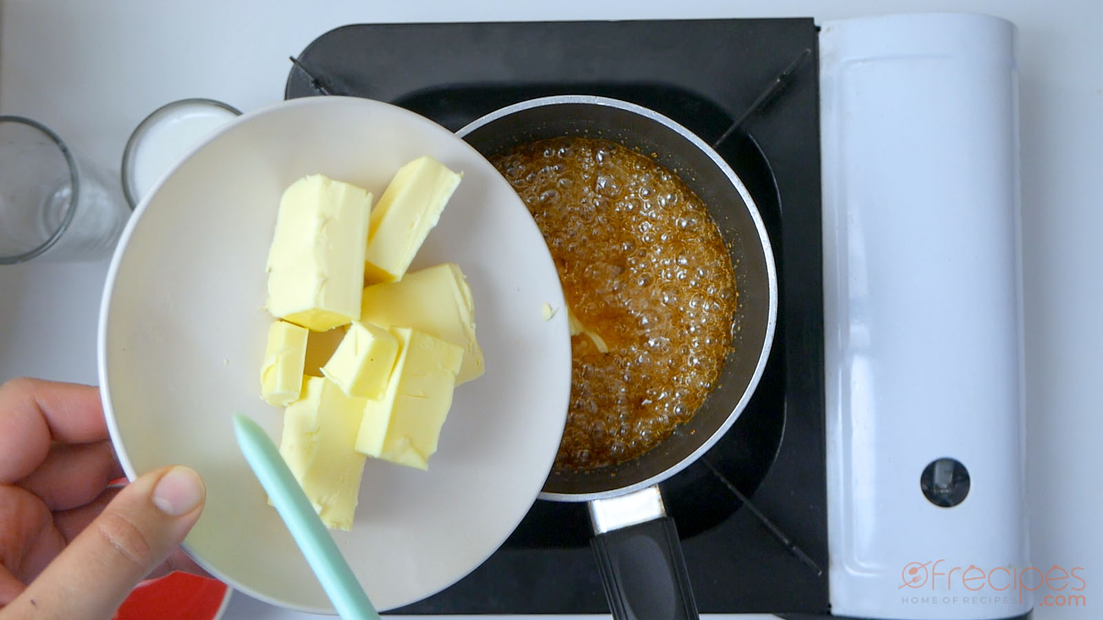 The Easiest Caramel Sauce Recipe